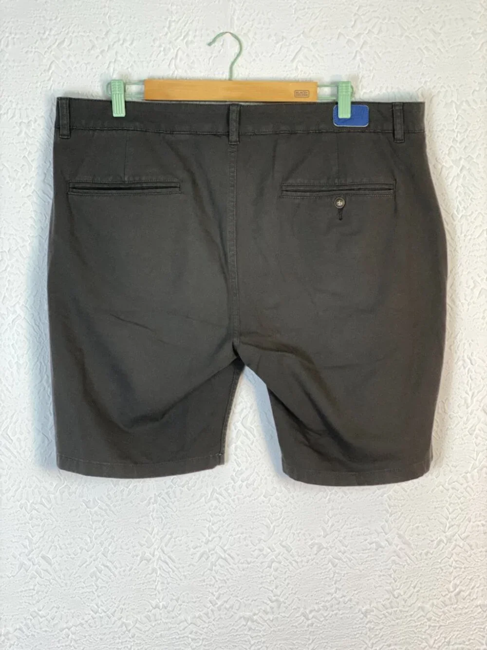 Mugsy Brooks Chino Shorts Gray Stretch Comfort Size 40 Men's 8.5